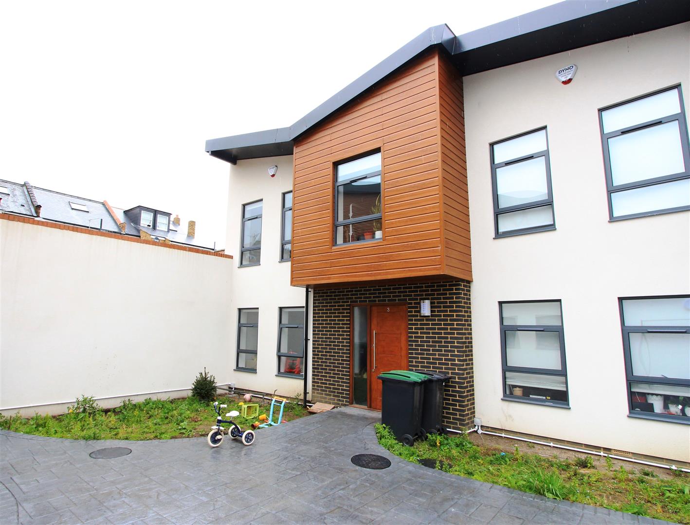 Thorold Road, Wood Green, N22. Homelink Lettings & Estates Estate